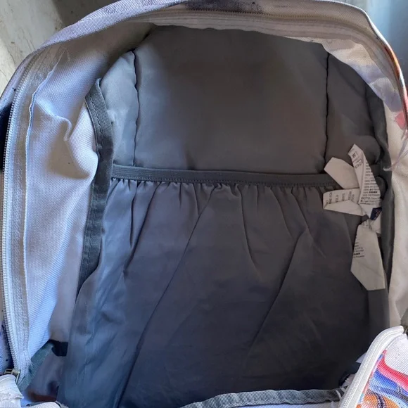 JanSport Big Student Art aPrint Backpack leather bottom. Large pockets - Picture 6 of 10